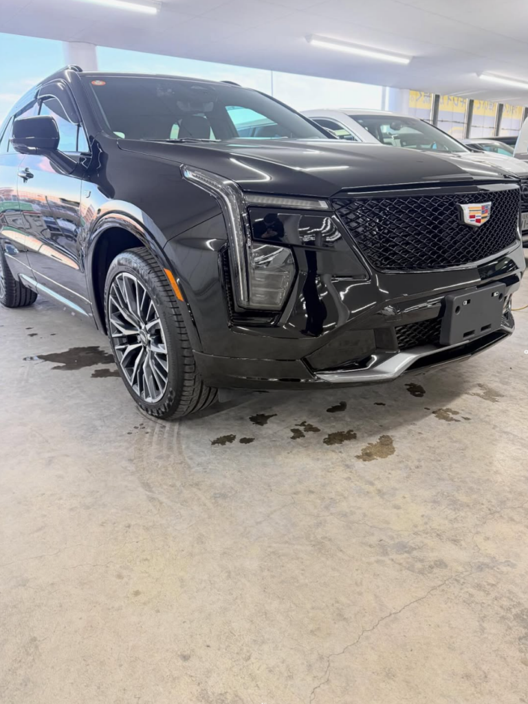 キャデラック XT4